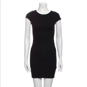 Alice & Olivia stretchy little black dress with cap sleeves